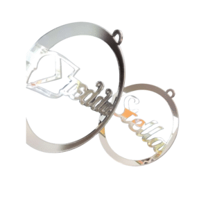 Ονομα σε κυκλο απο plexiglass